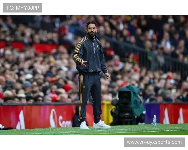 维耶里建议曼联学习防守反击，激活B费组织能力