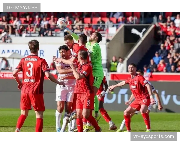 战术复盘：霍芬海姆通过高位逼抢完全限制勒沃库森后场出球